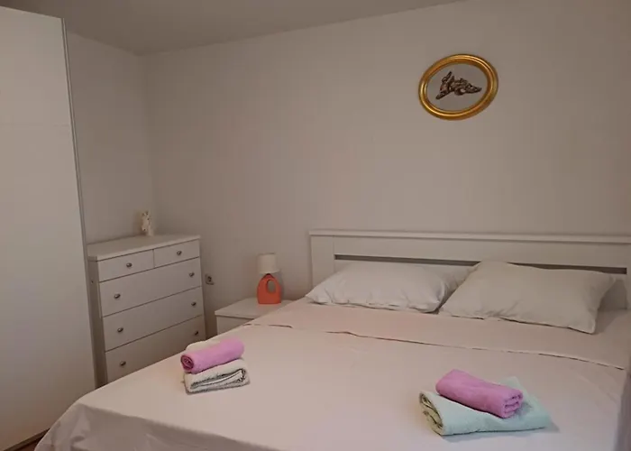 Mira