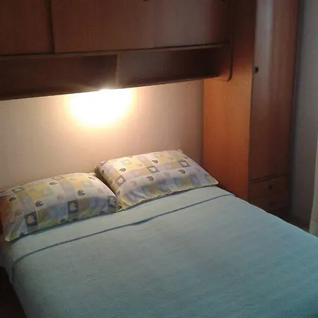 Mira Apartment Vir